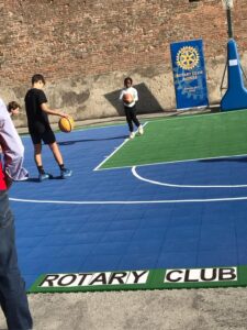 Rotary inaugura Campo Basket